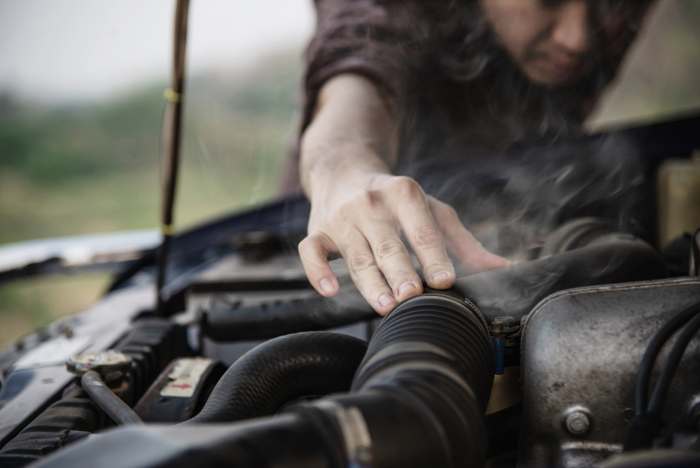 Loose or damaged gas cap