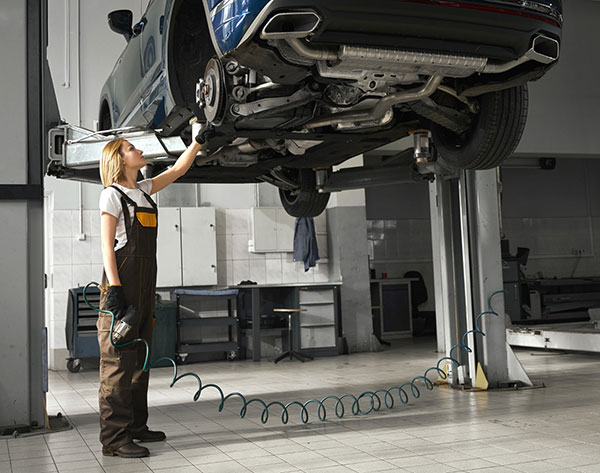Suspension service in progress