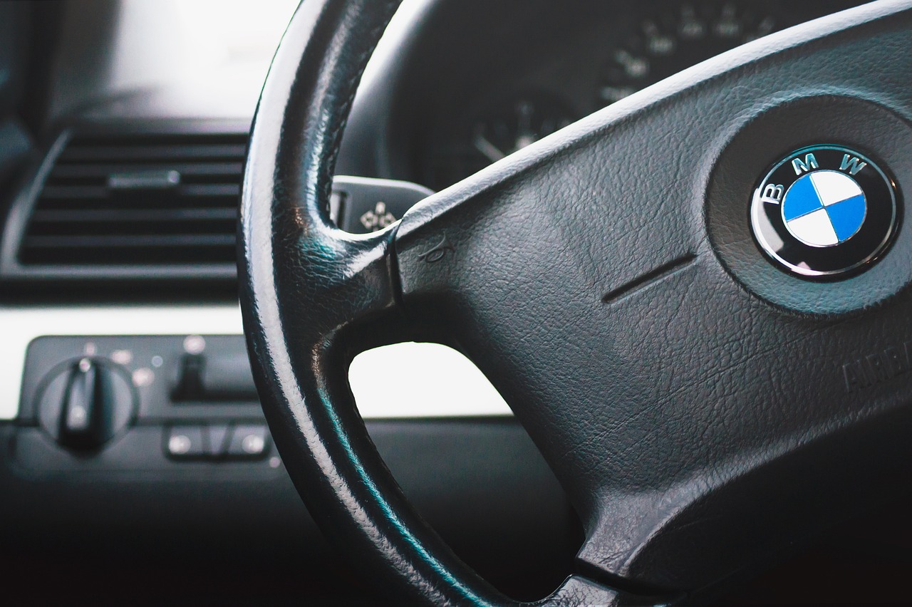 Steering wheel vibration